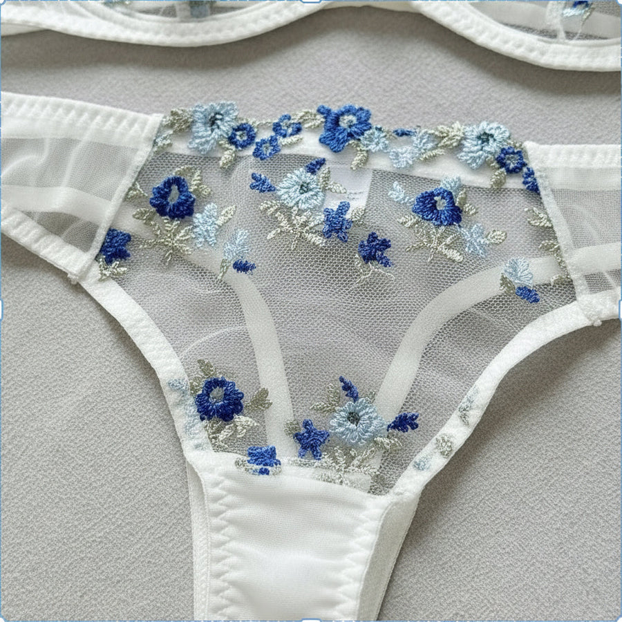 Calyra Rose Set – white blue